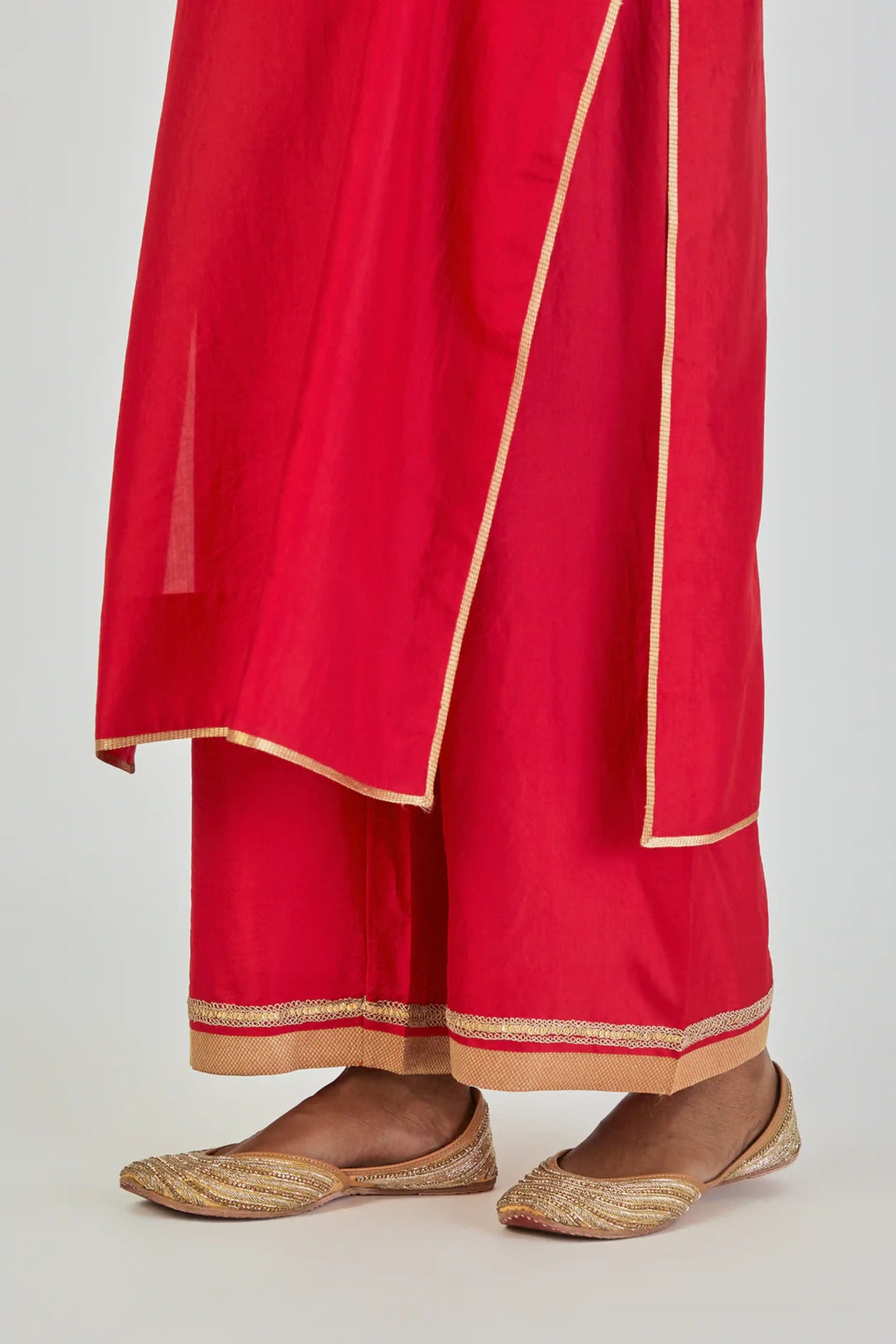 Aiza Kurta And Pant