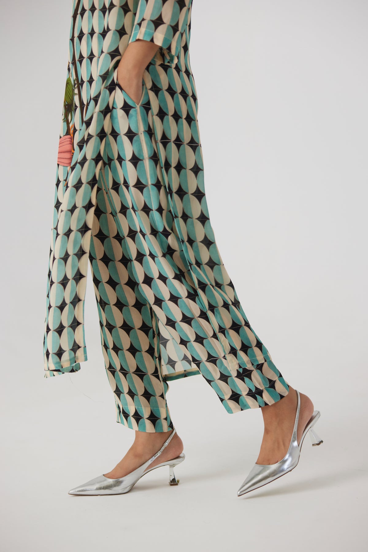 Gifu Long Kurta Set