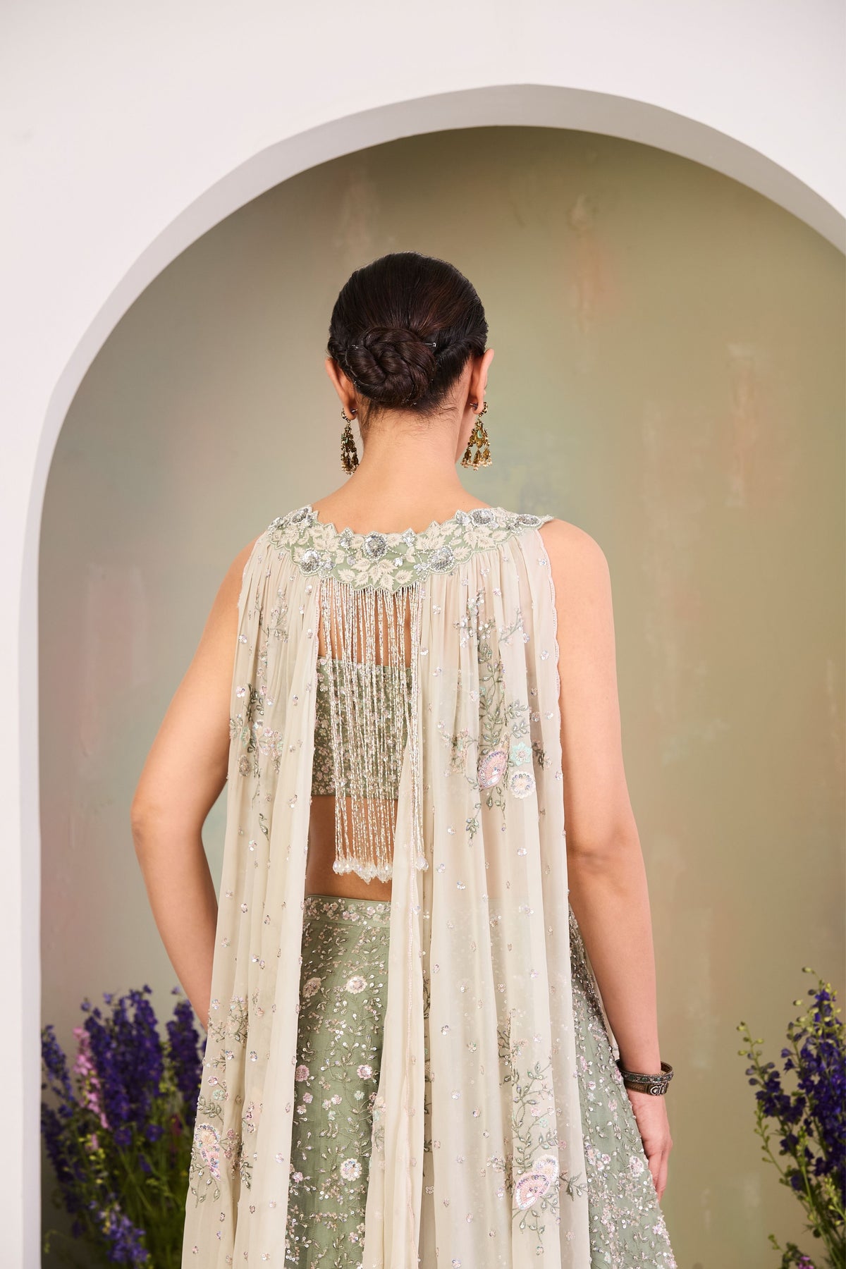 Nahla Cape Set