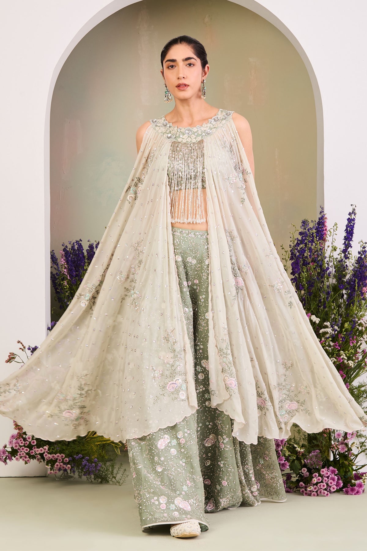 Nahla Cape Set