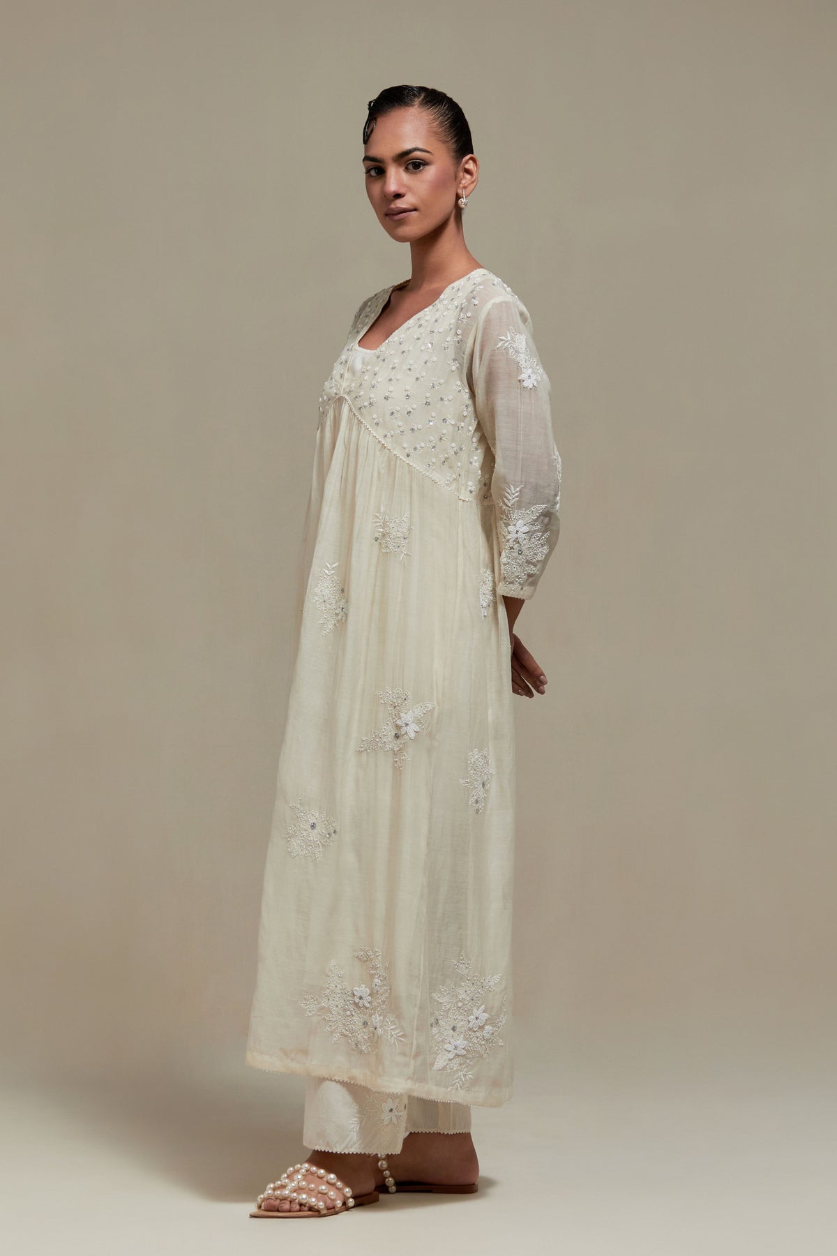 Off White V-Neck Kurta Set