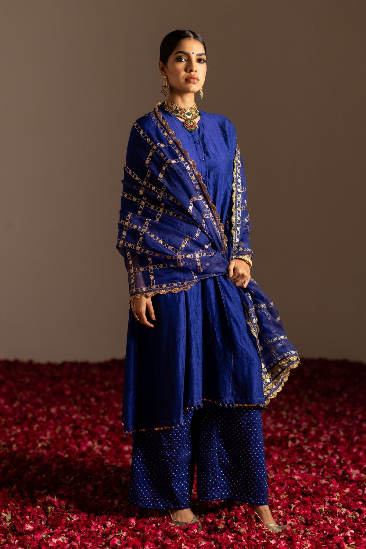 Closed Neck Panel Kurta Set