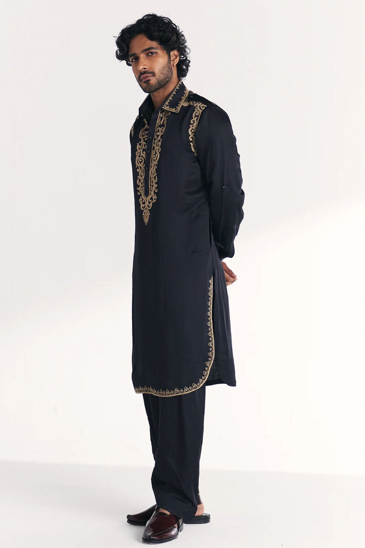Wajad Black Pathani Kurta Set