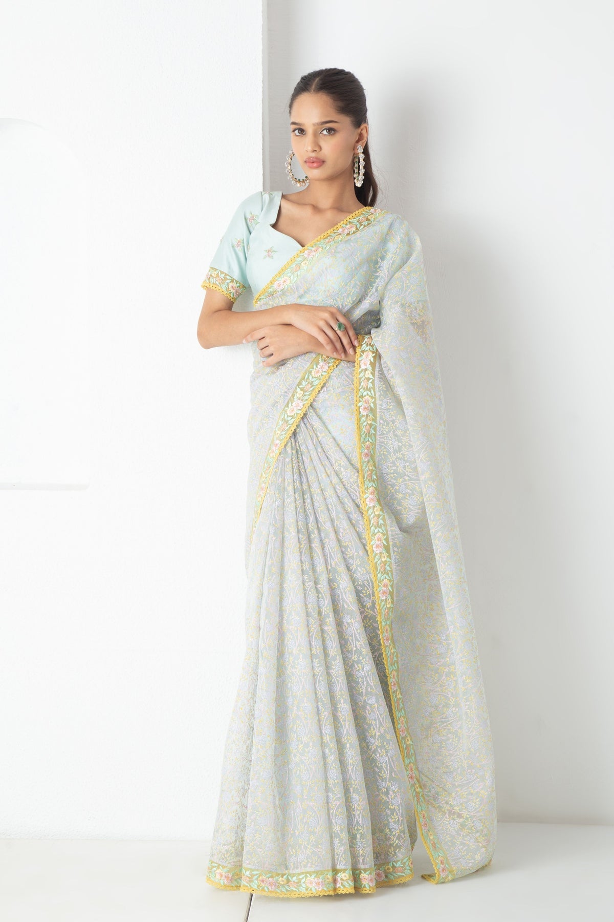 Izel Saree With Blouse