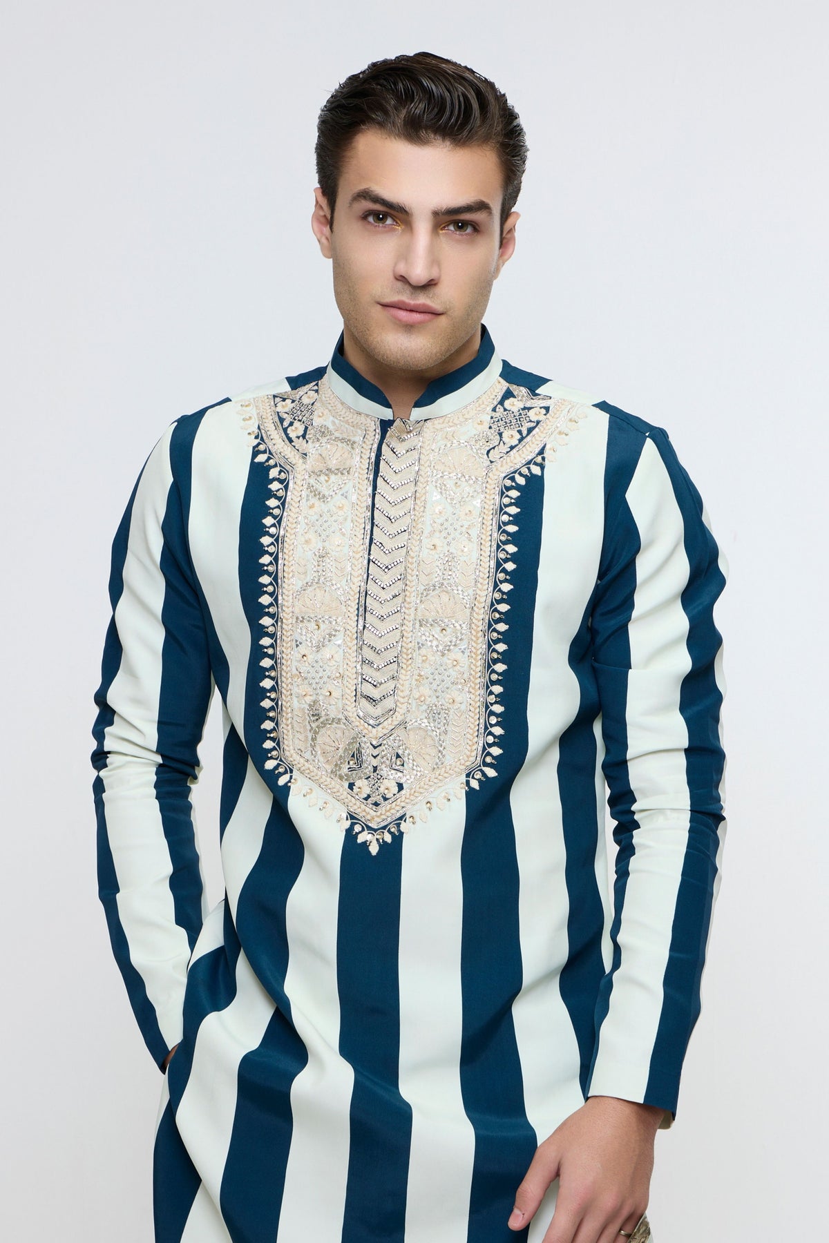Nayab Stripe Kurta Set