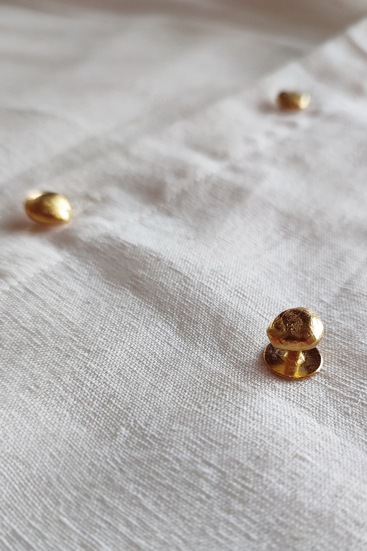 Iris Golden Buttons