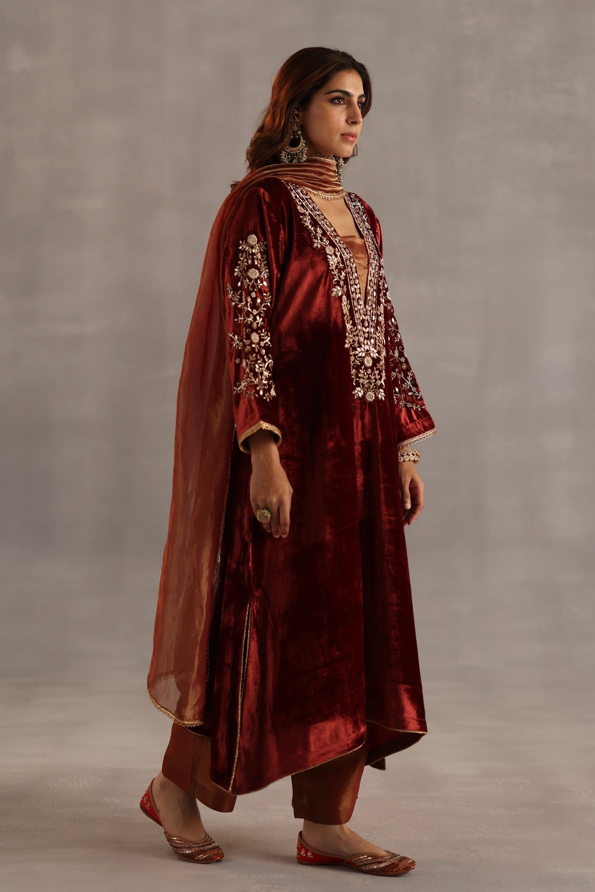 Minar Garnet Kurta Set