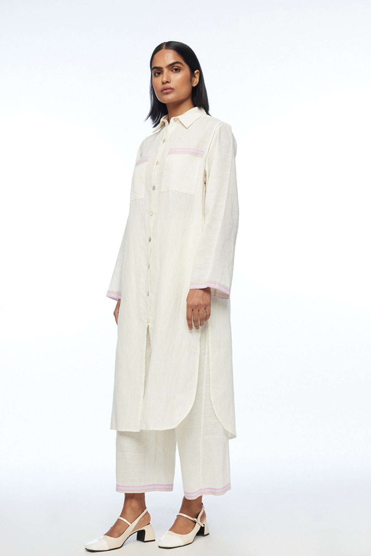 Moyesii Front Open Tunic
