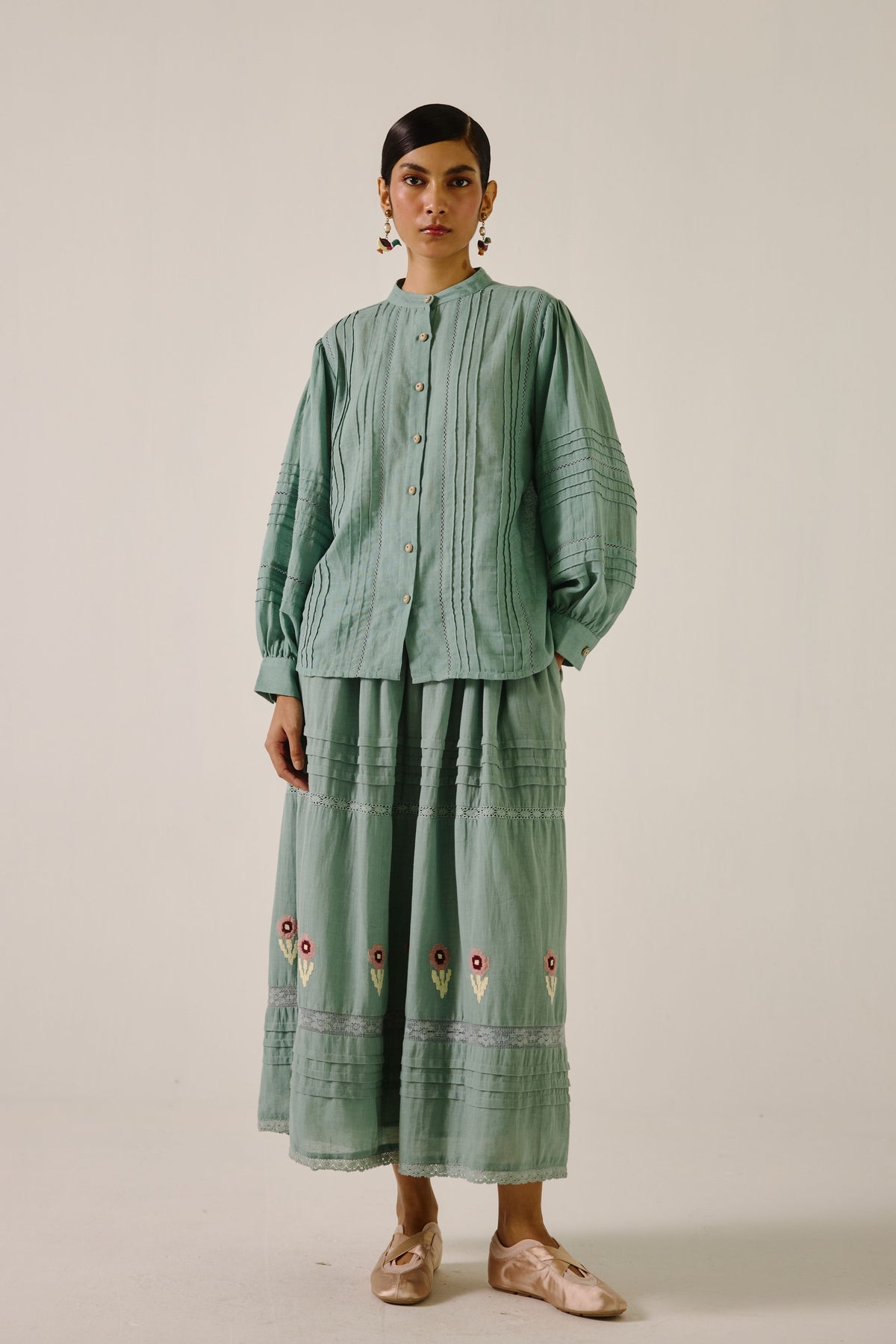Pale Blue Hazel Set Blue