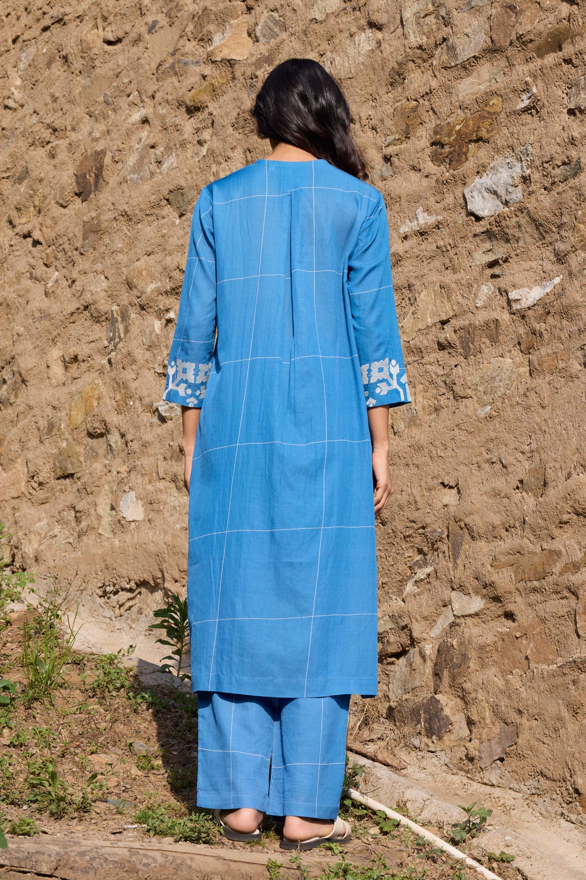 Blue Embroidered Straight Kurta
