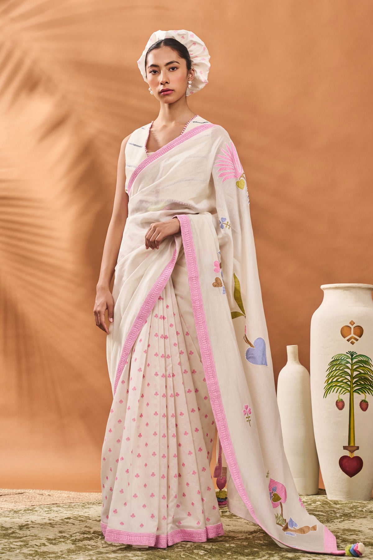 Ivory Floral Frame Saree