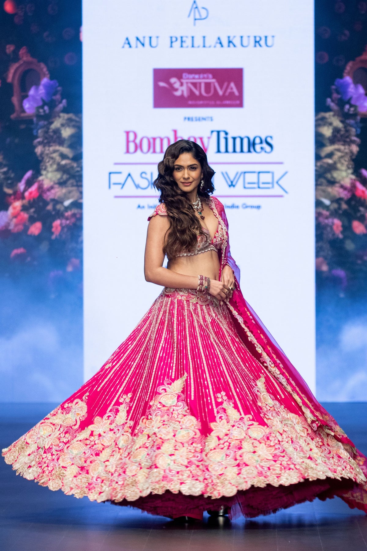 Raha Lehenga Set