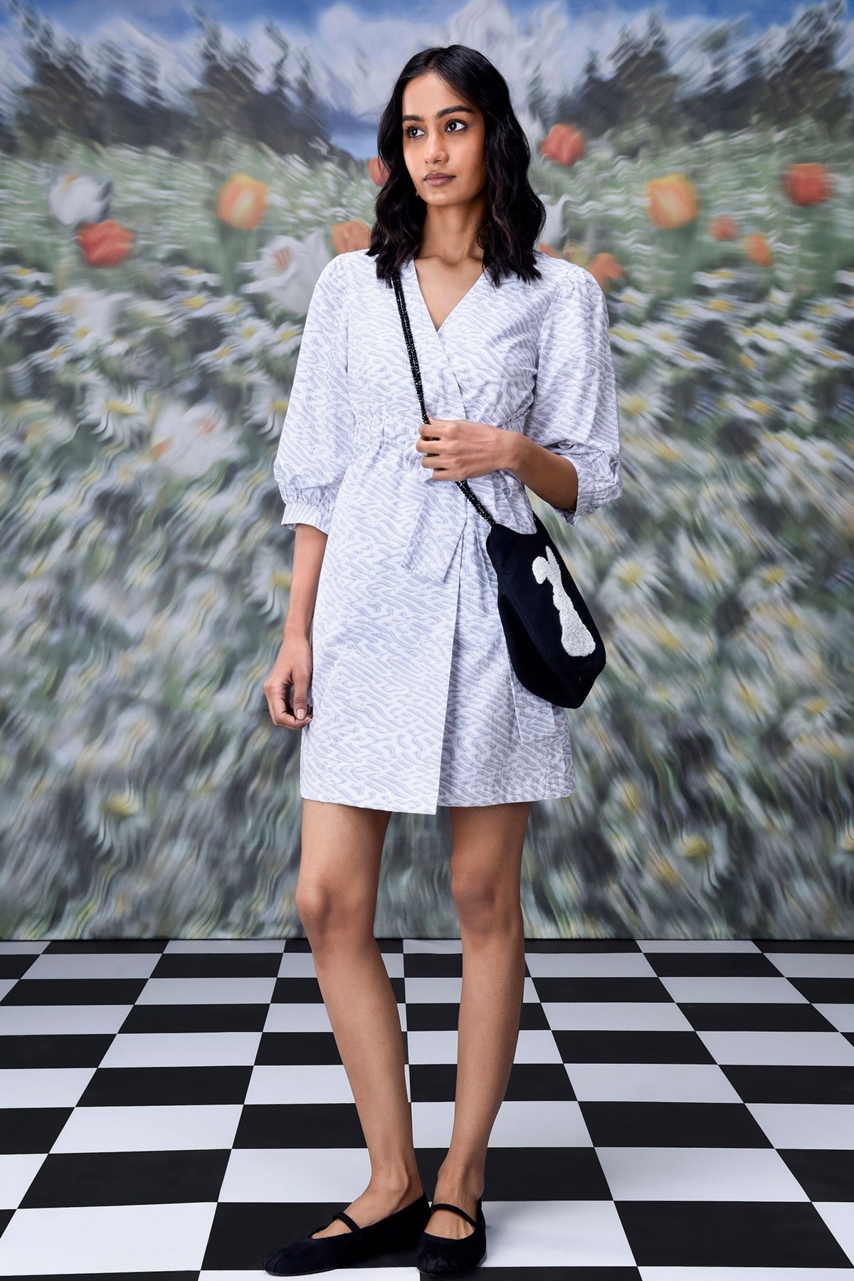 Labyrinth Print Wraparound Pearl Grey