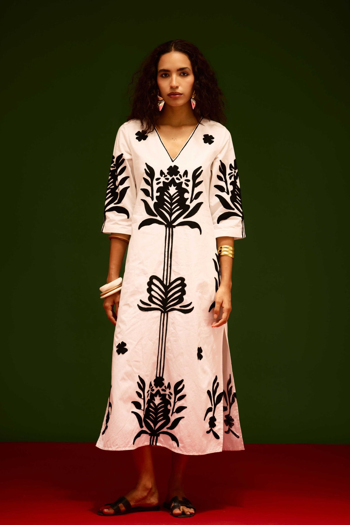 Black Tulip Ivory Dress