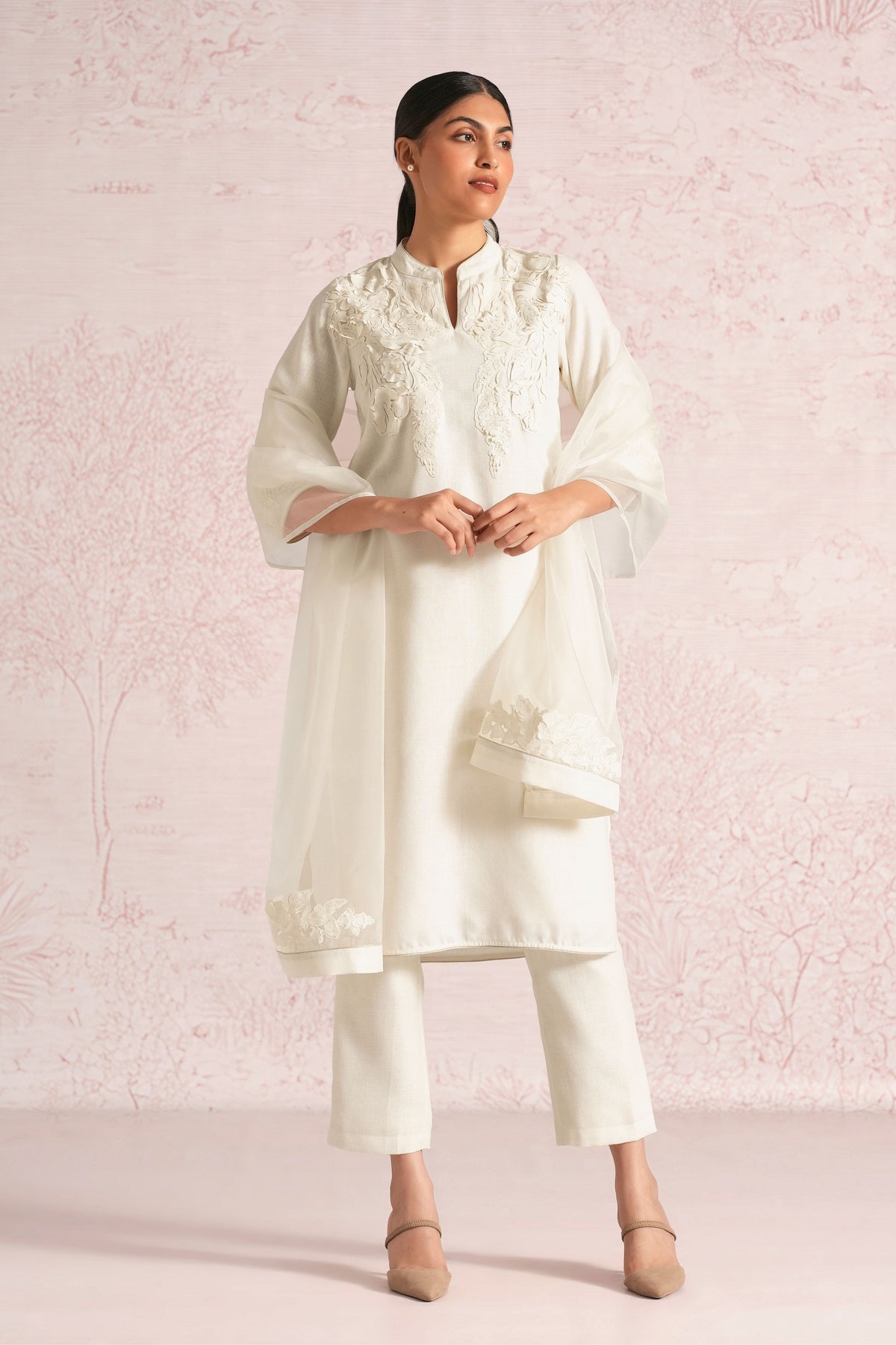 Floral Off White Kurta & Pant