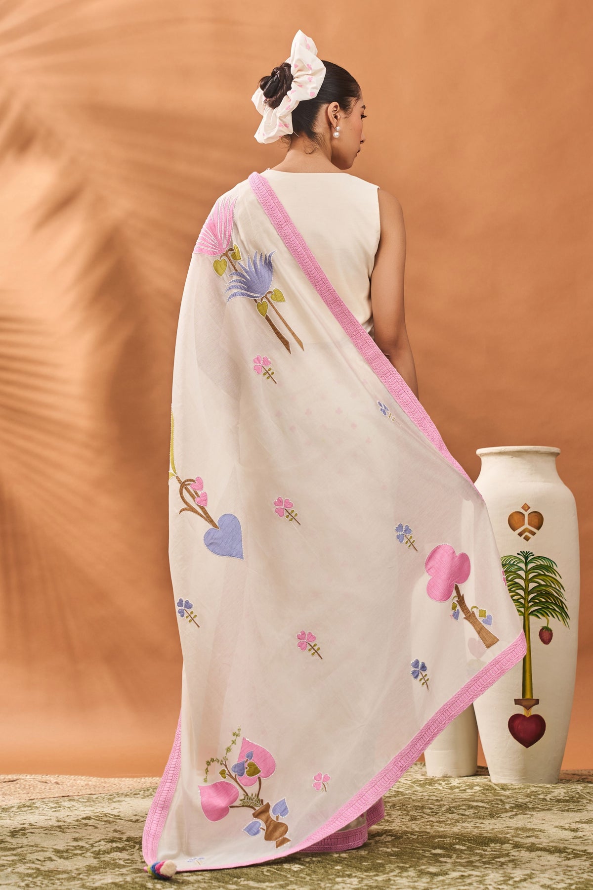 Ivory Floral Frame Saree