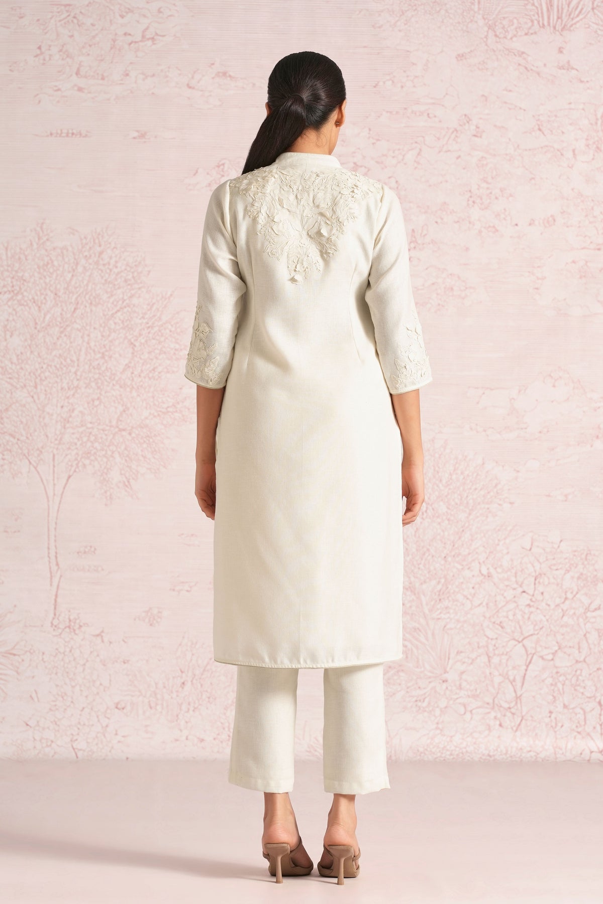 Floral Off White Kurta & Pant