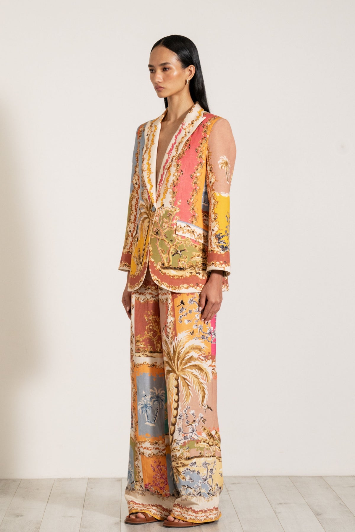 Amara Knotch Collar Jacket