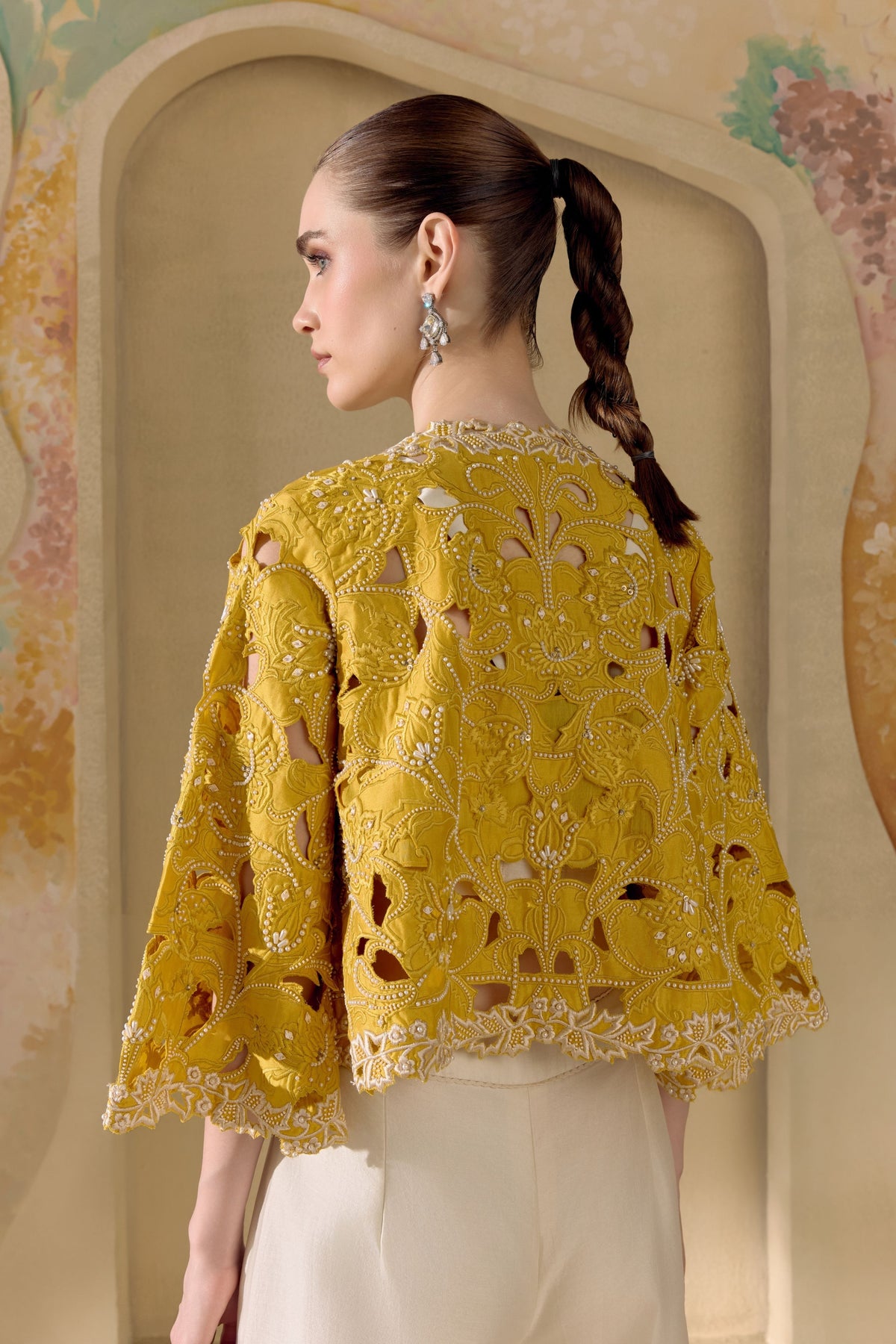 Ivory Fleur Sharara