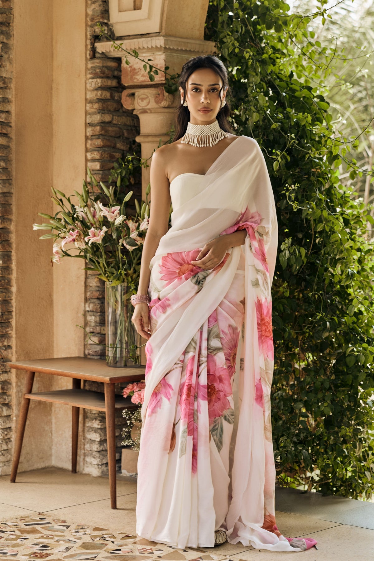 Nora White Chiffon Saree