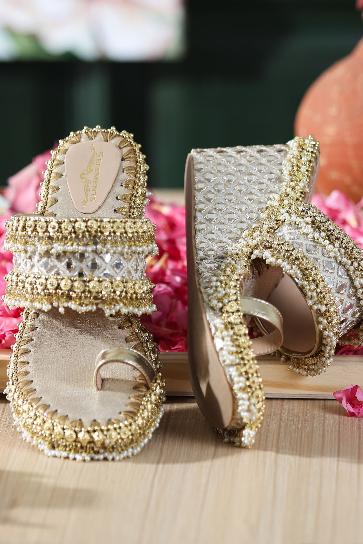 Charita Wedges