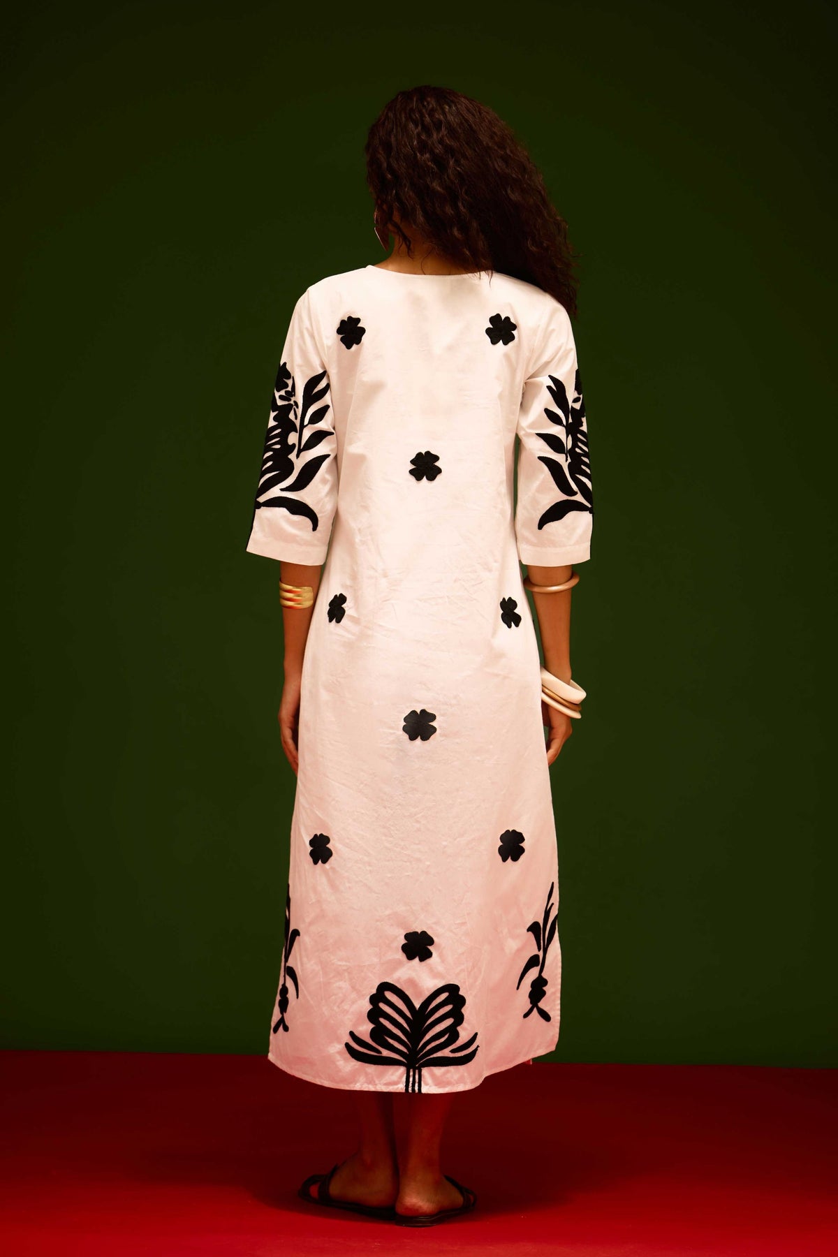 Black Tulip Ivory Dress