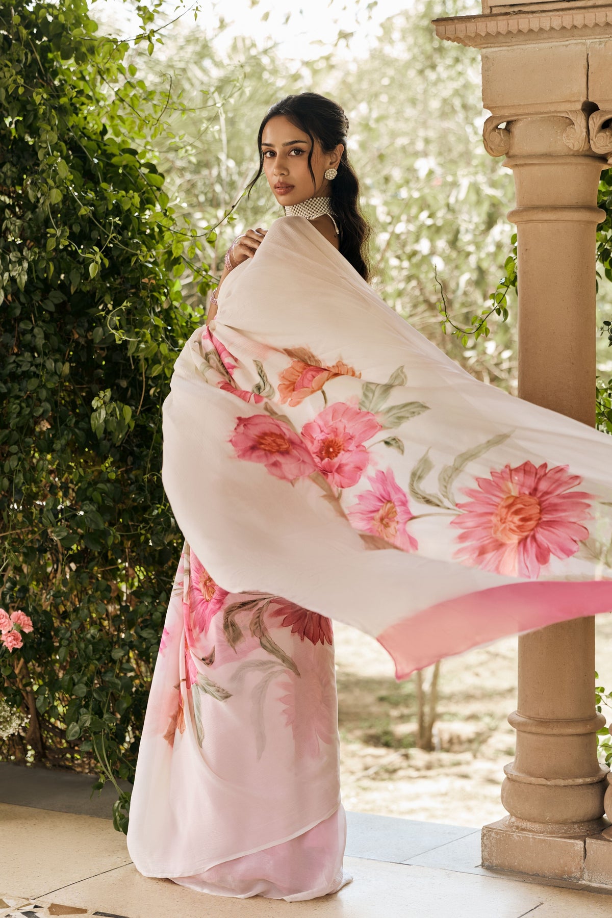 Nora White Chiffon Saree