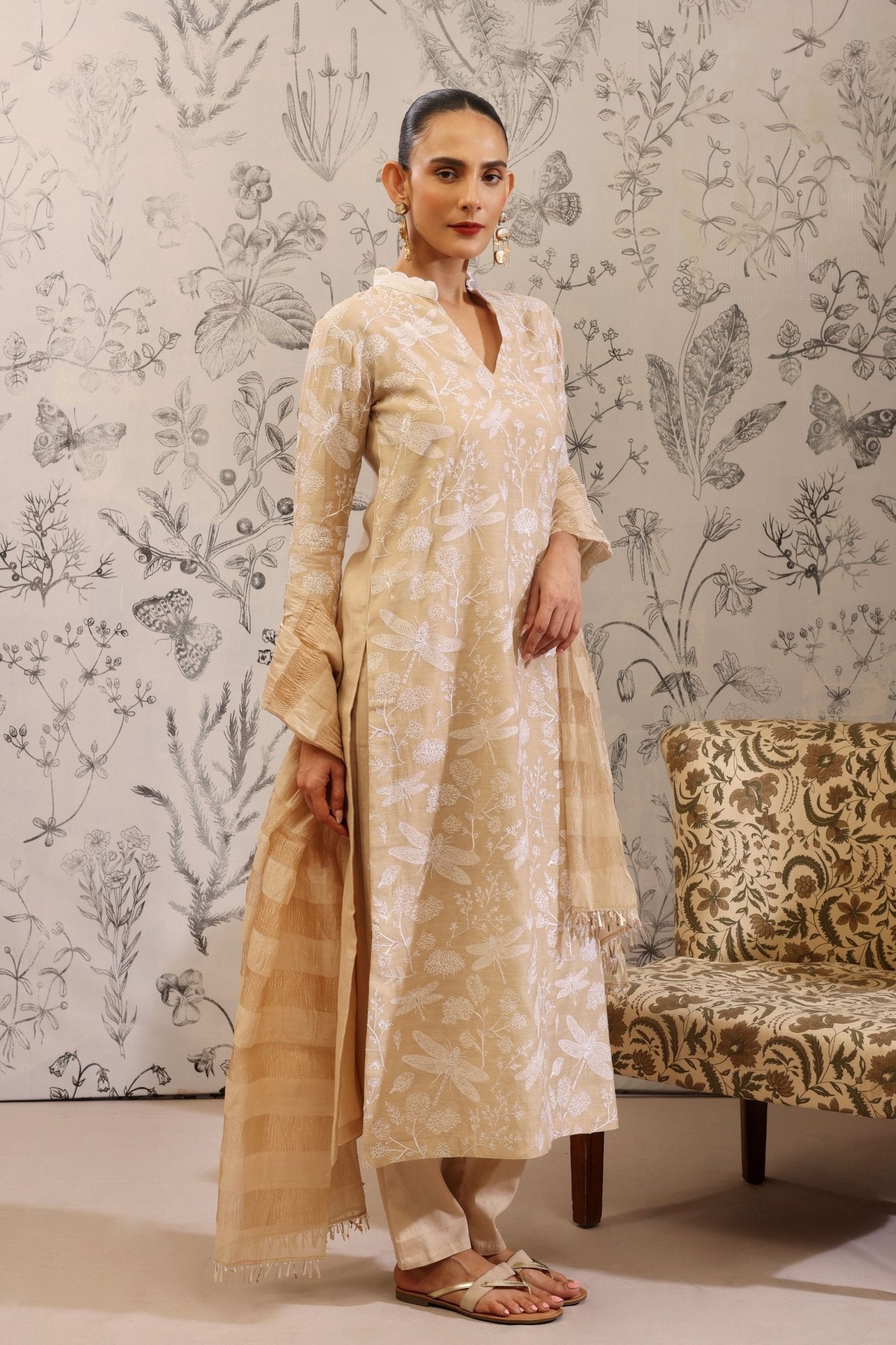Gulma Beige Kurta Set - Taisha - Elahe