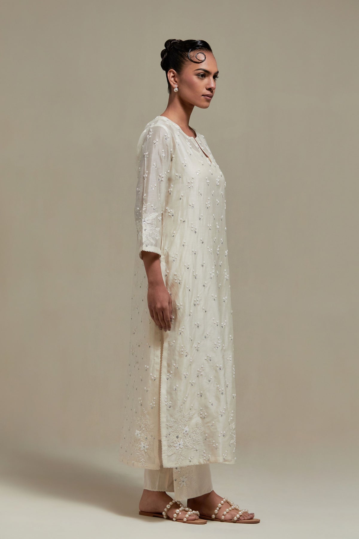 Off White Straight Kurta Set