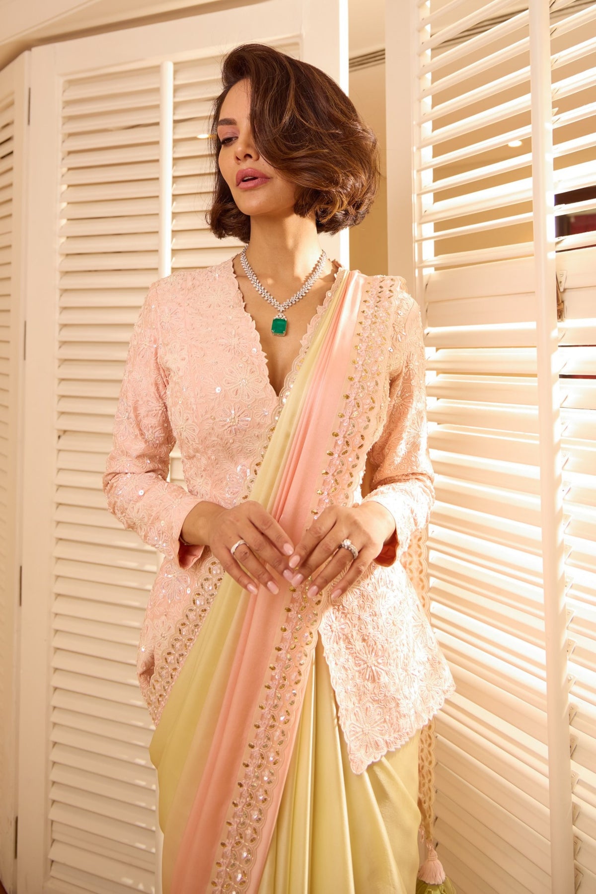 Esha Gupta in Mad Zin