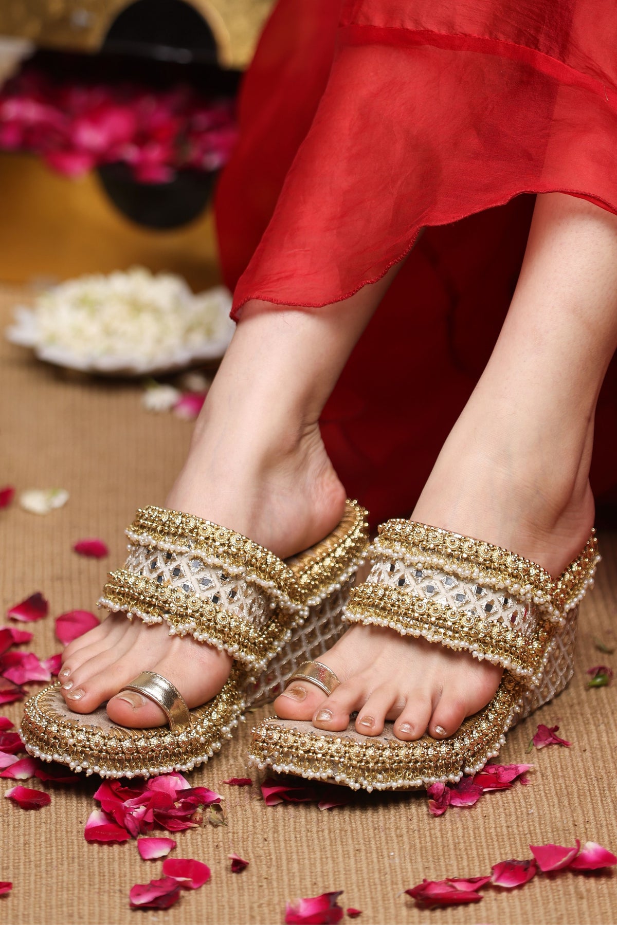 Charita Wedges