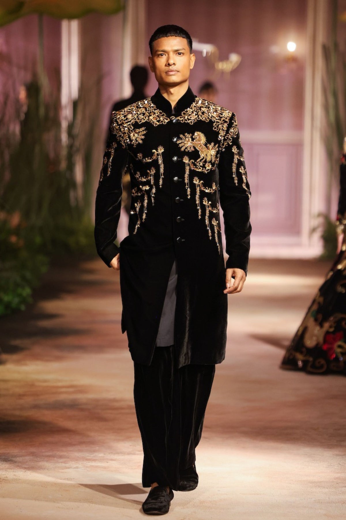 Black Embroidered Mens Sherwani