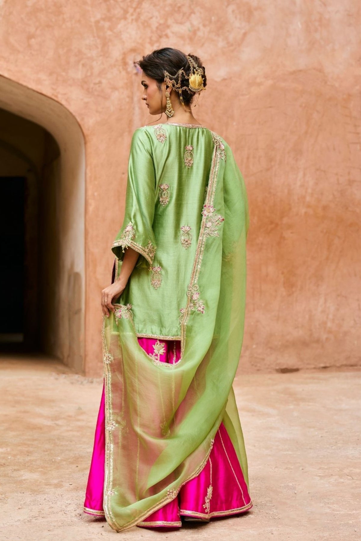 Meher Sharara Set