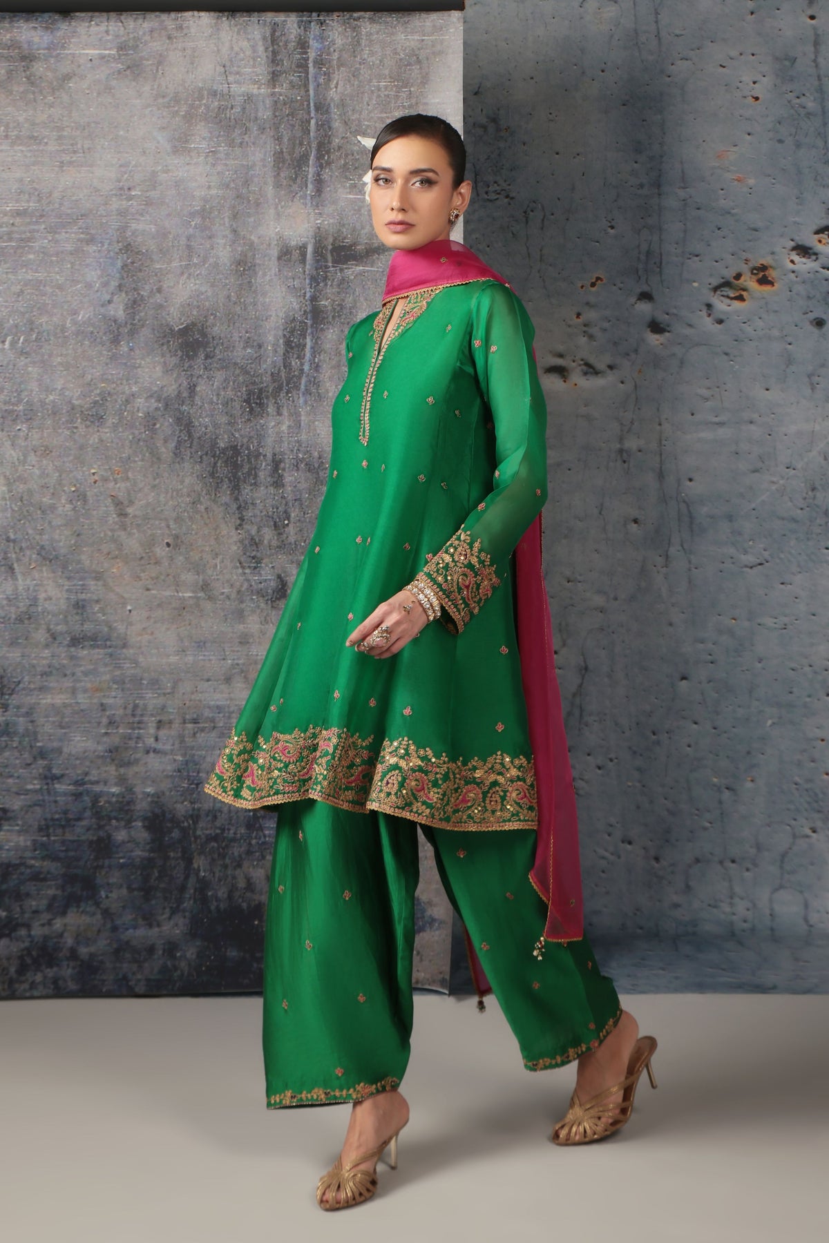 Green Short Pheran Kurta Set