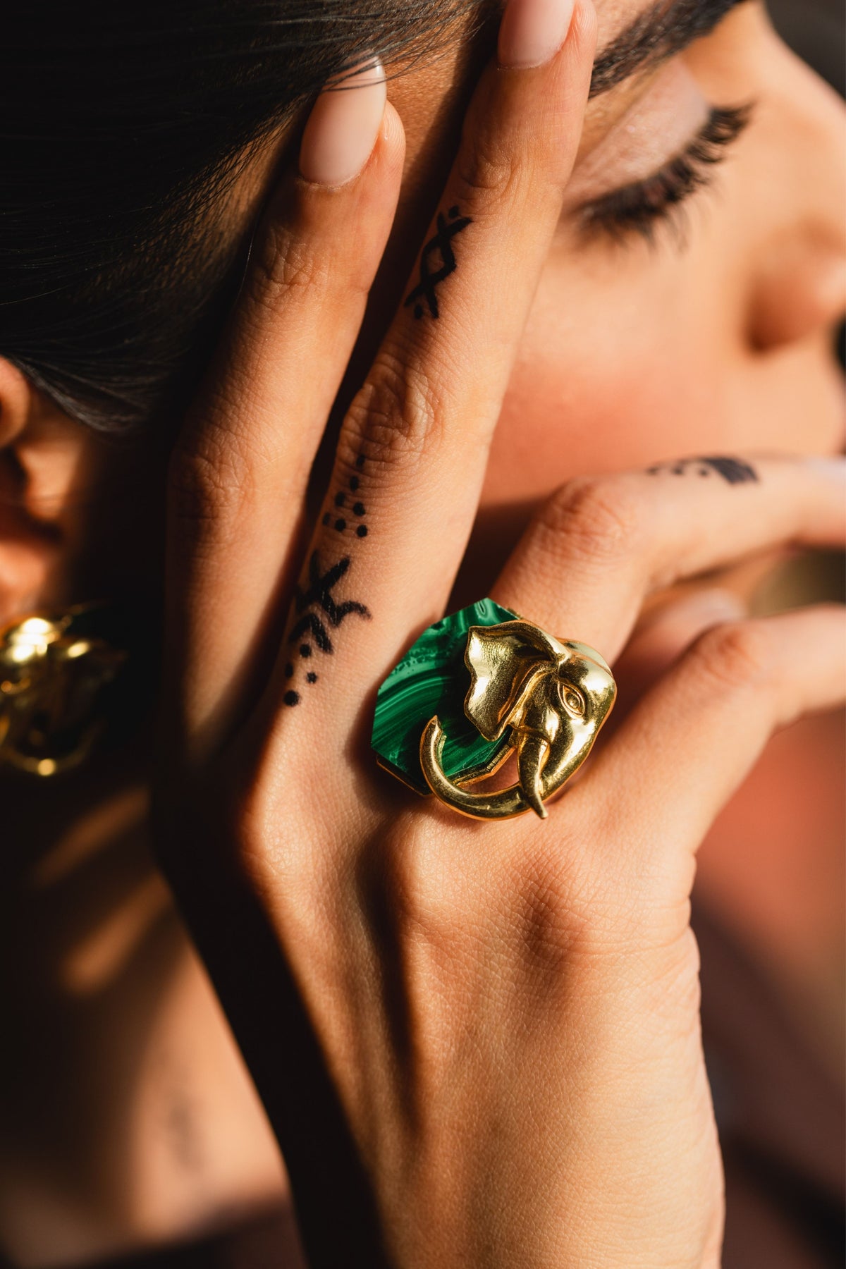 Ele Malachite Ring Gold