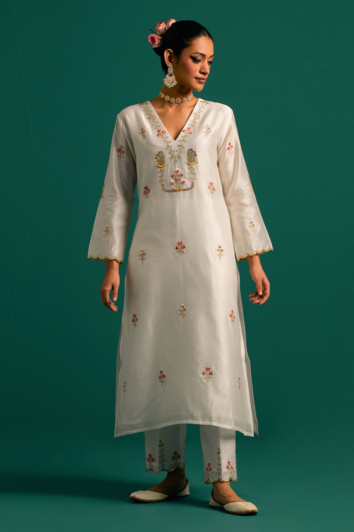 Off White V Neck Silk Chanderi Kurta Set With Pastel Green Dupatta