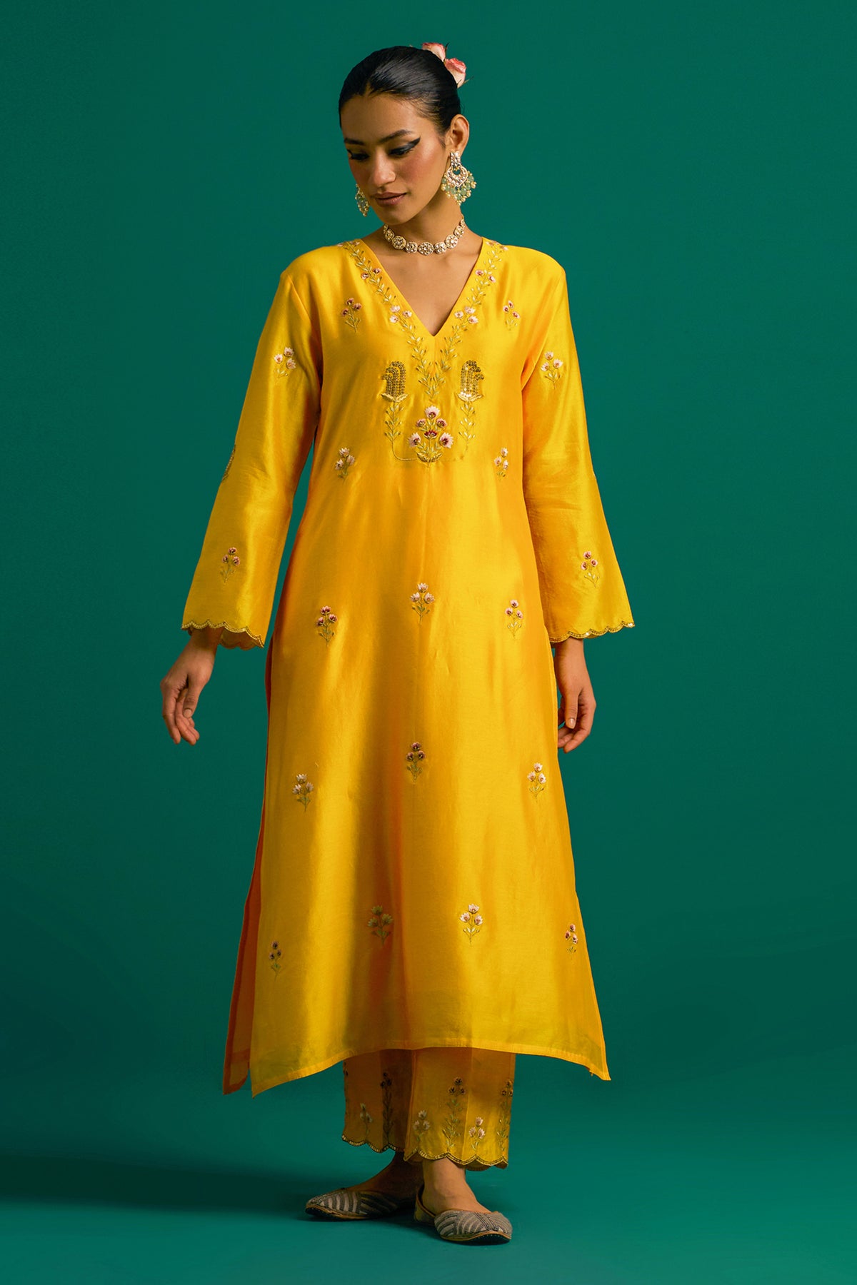 Yellow V Neck  Silk Chanderi Kurta Set With Green Dupatta