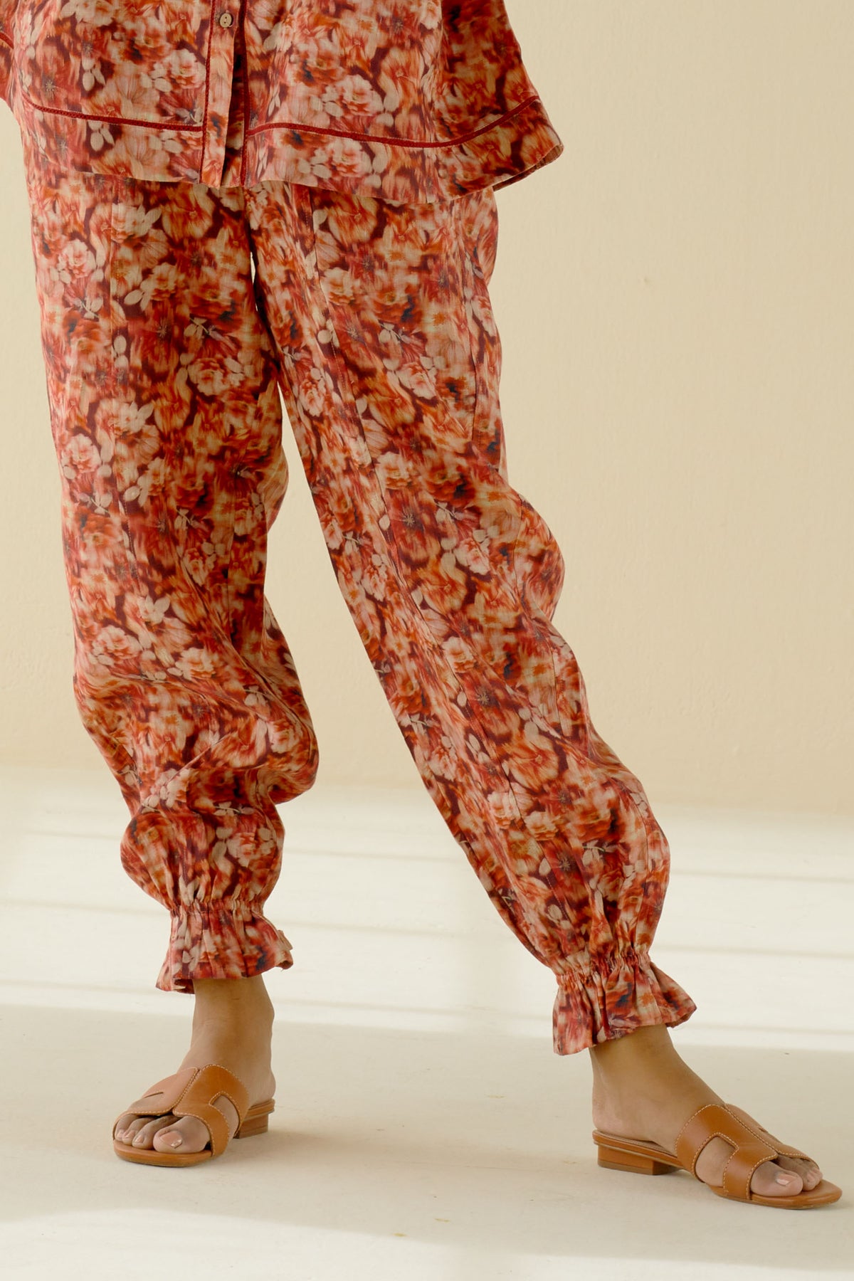 Fiji red trousers