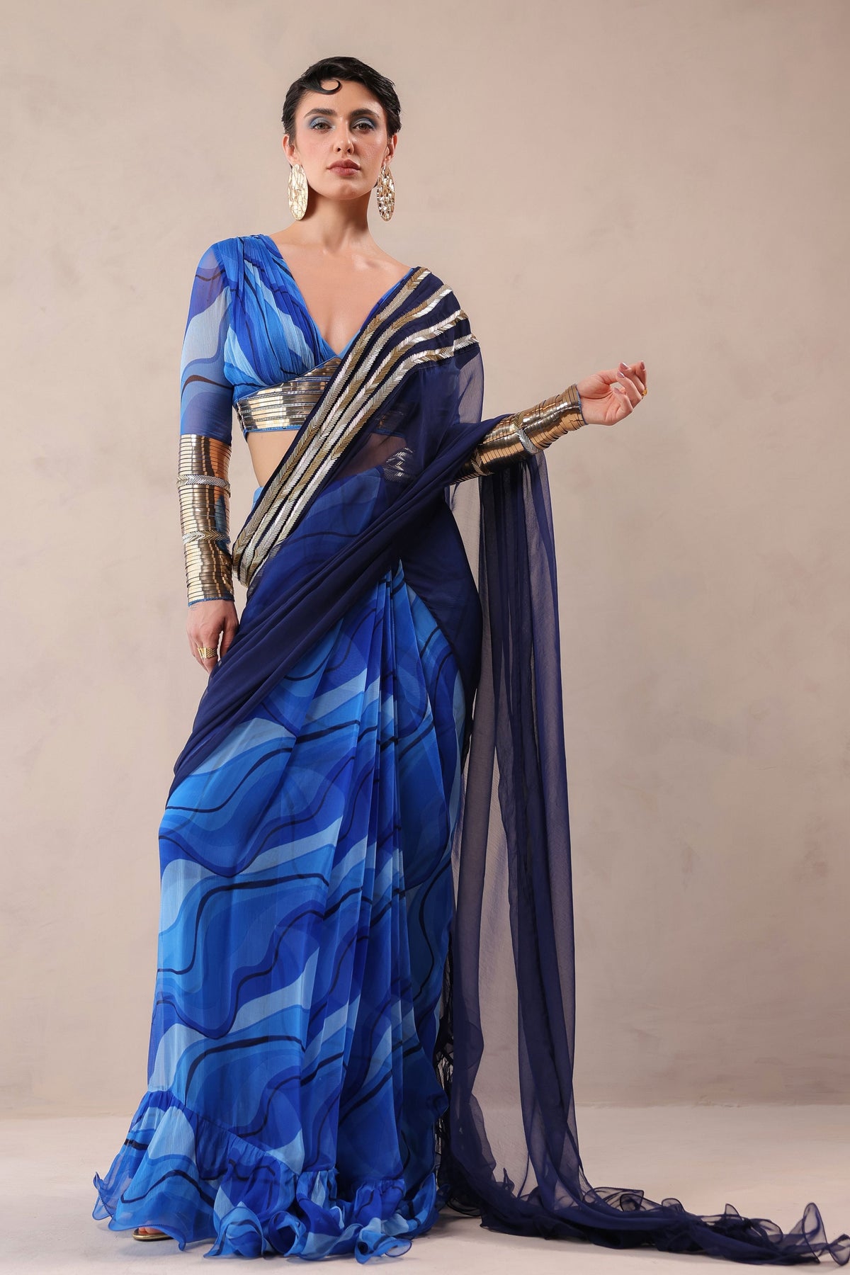 Hollywood Saree With Cinema Blouse