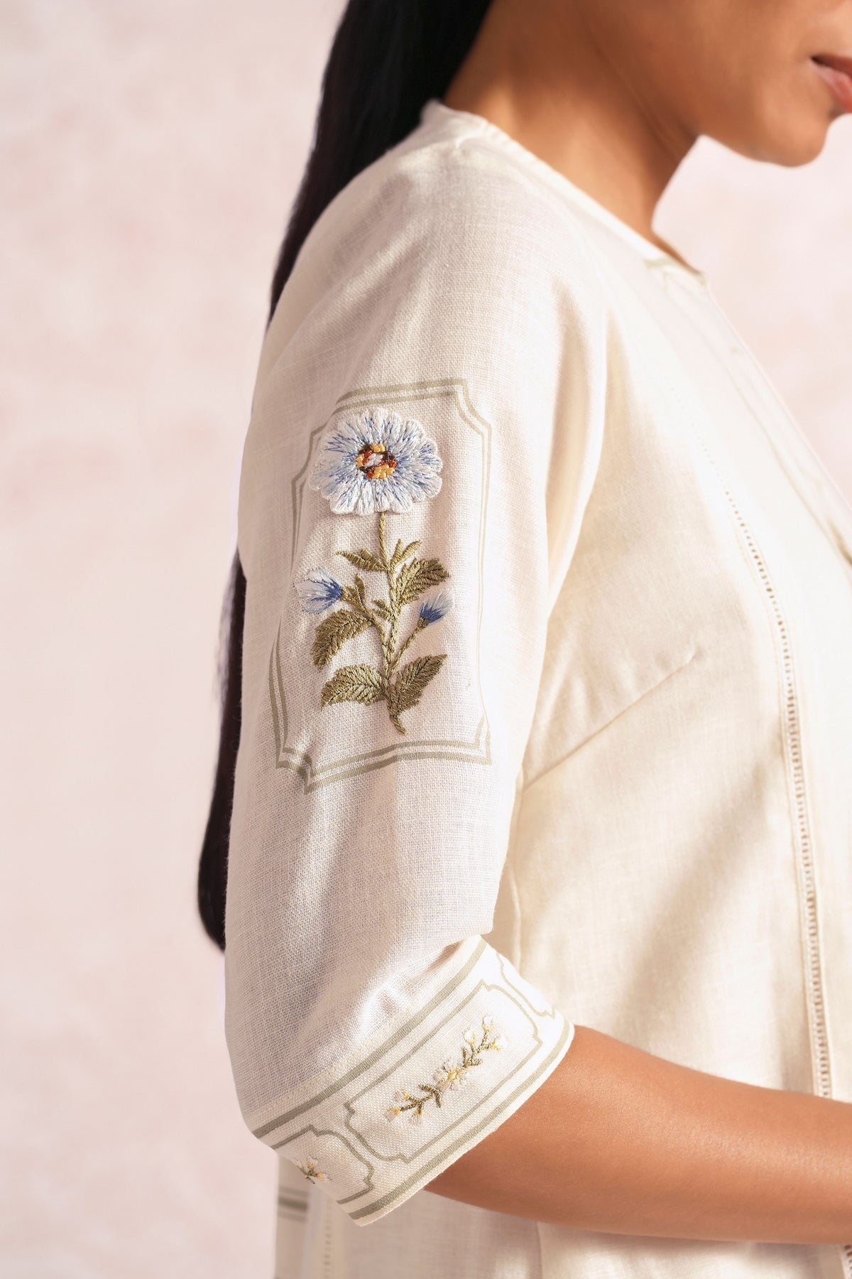 Aria Off White Kurta Set
