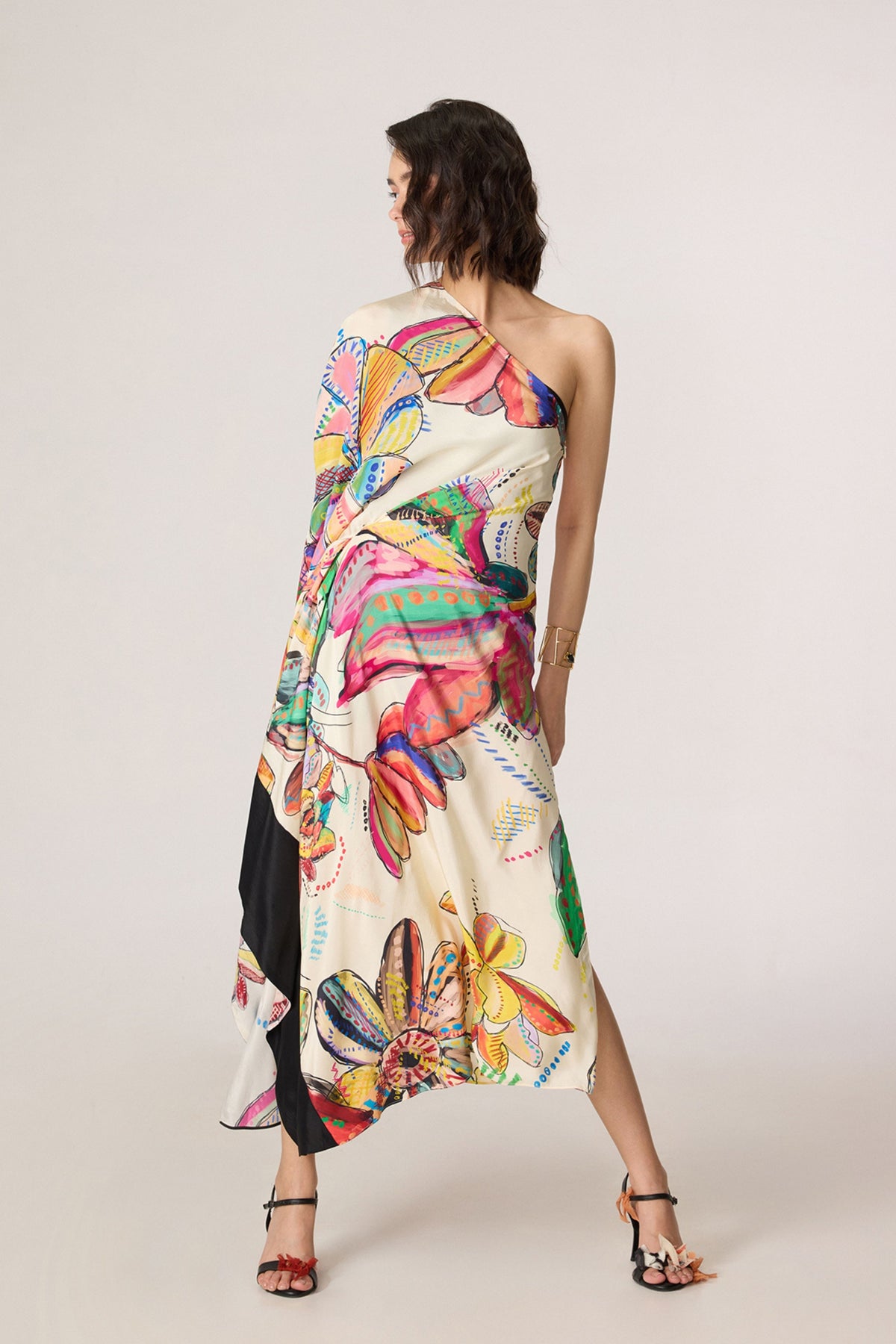 Tira Kaftan