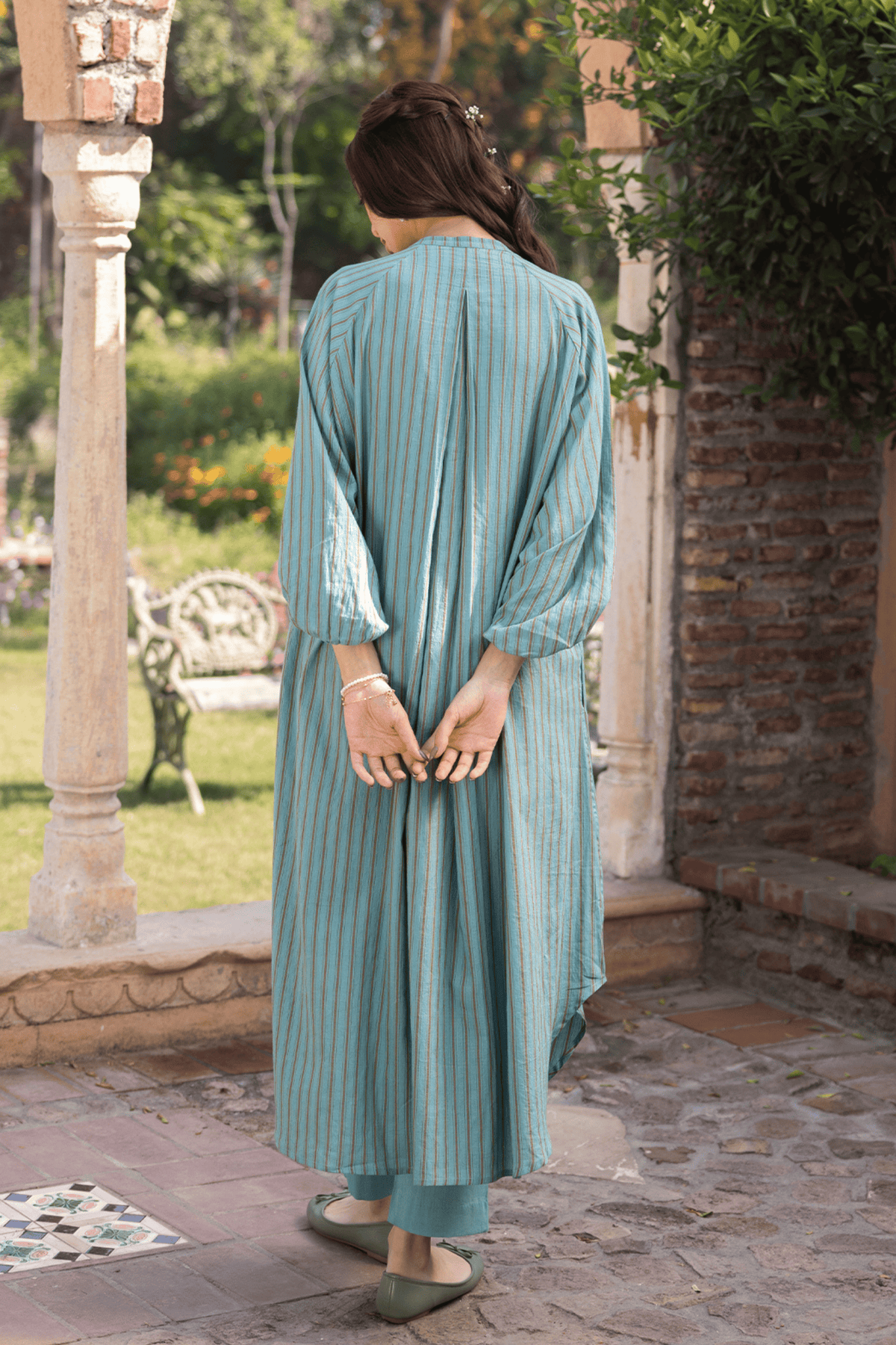 Lost-in-time Striped Teal Kurta Set