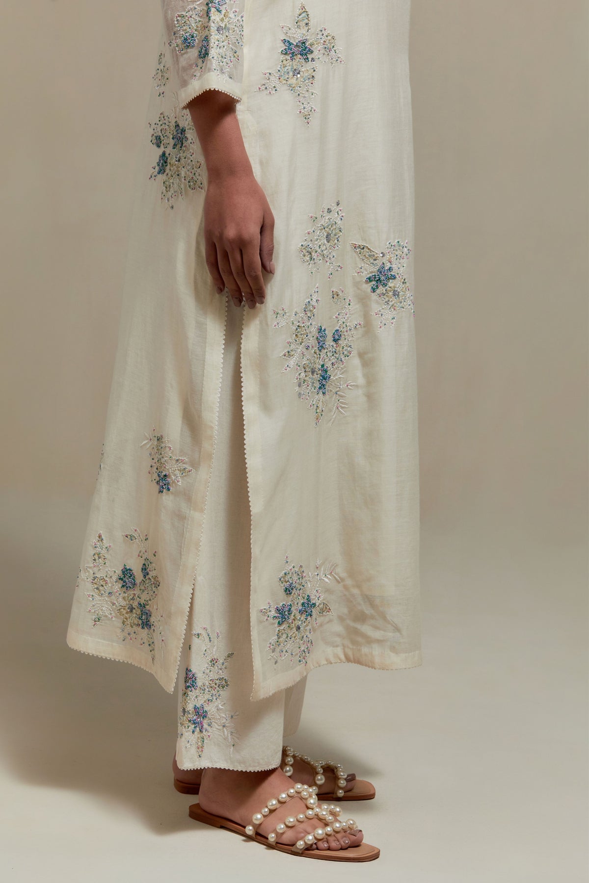 Blue Floral Kurta And Pants