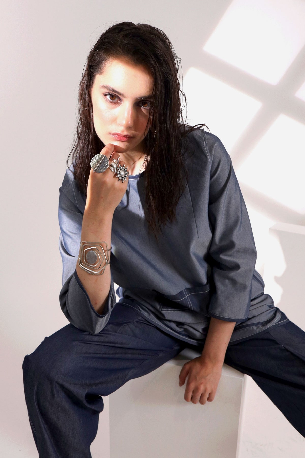 Maris Long Top