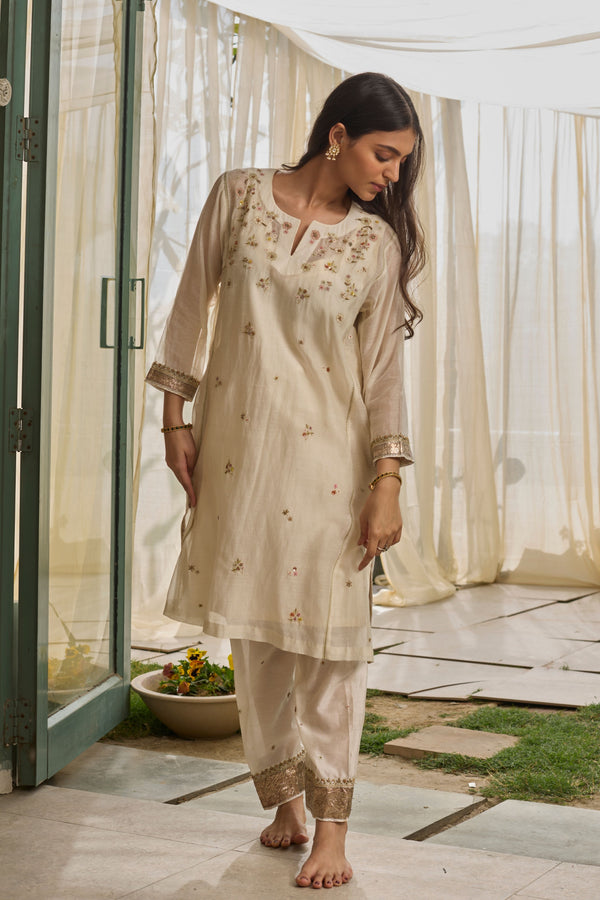Rhua - Nazm Kurta Set - Elahe