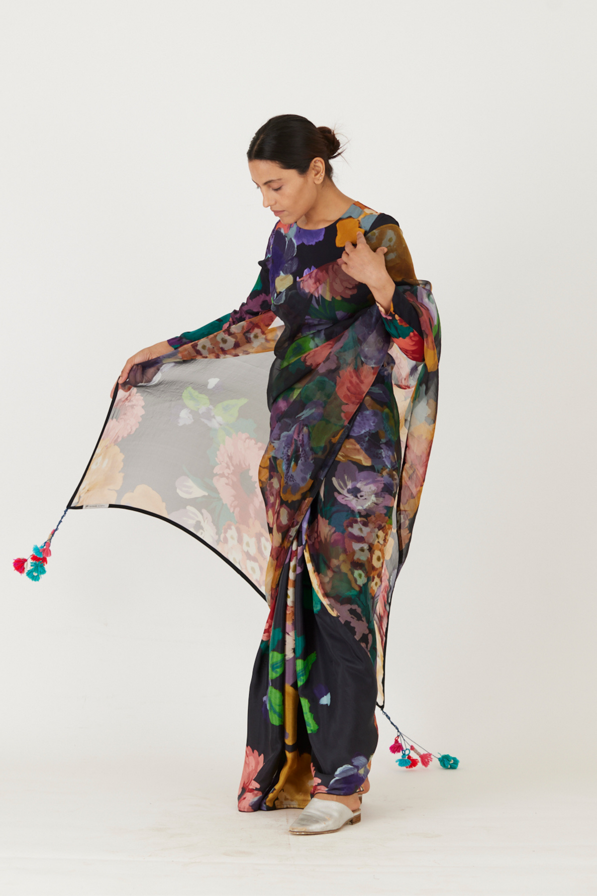 Farah Black Saree