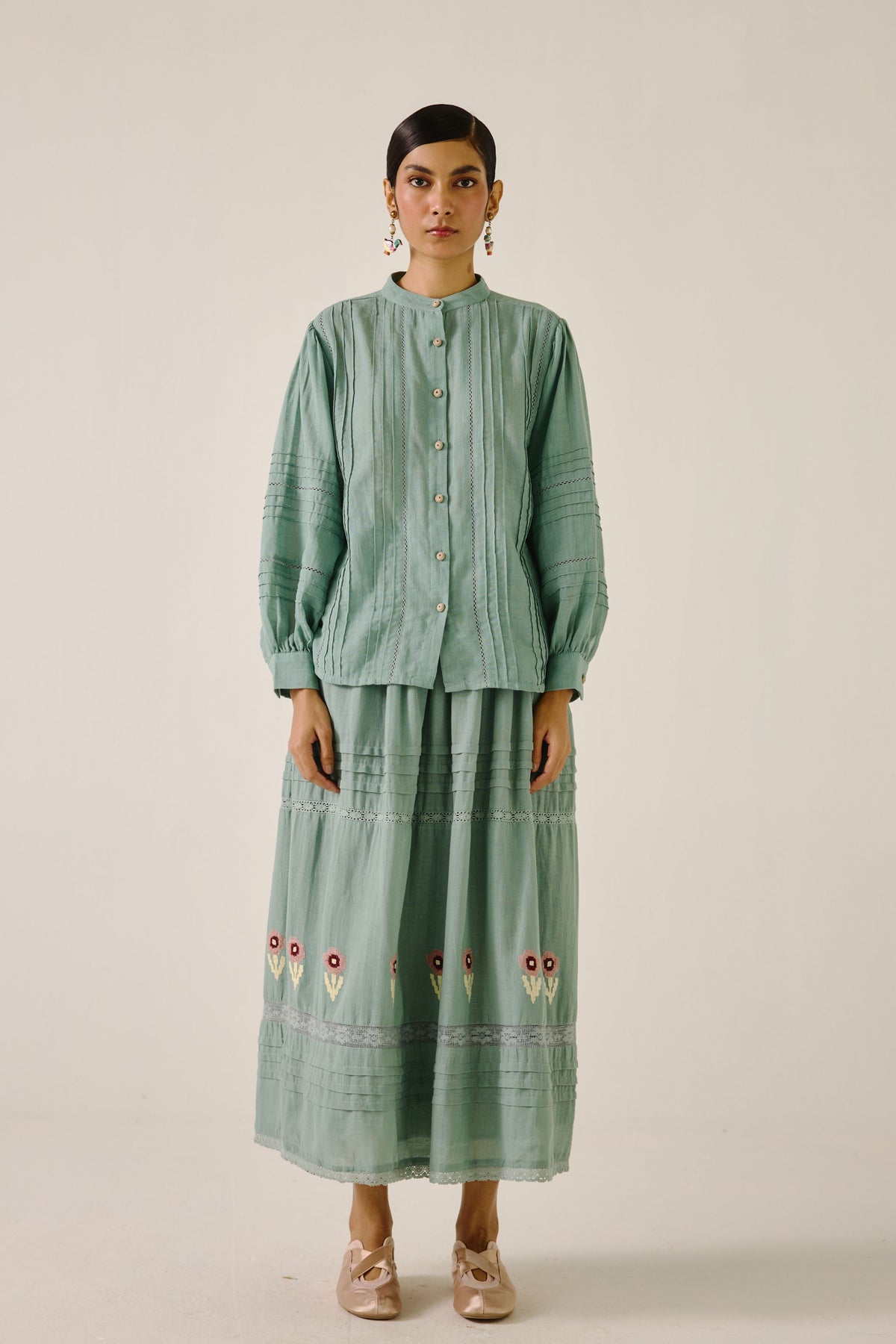 Pale Blue Hazel Set Blue