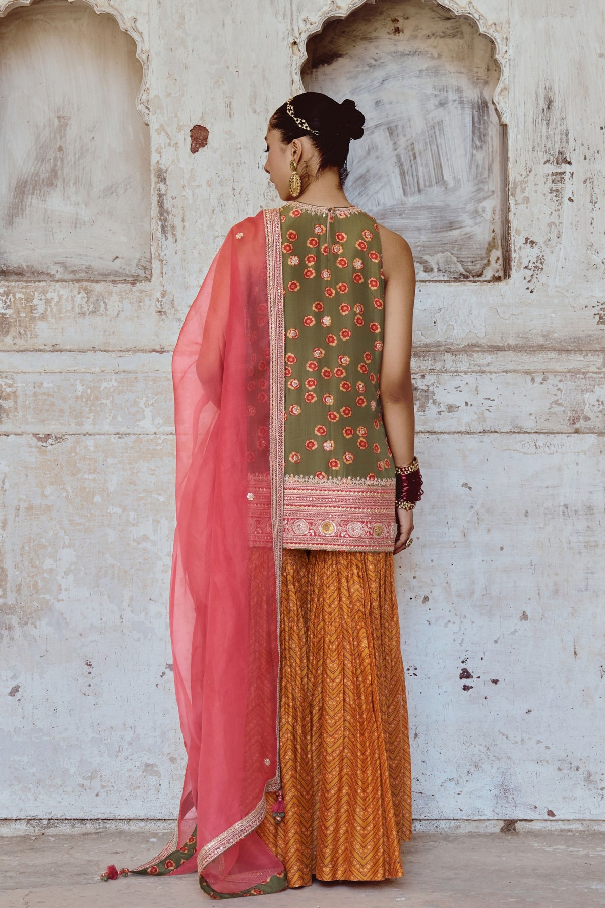 Preet Sharara Set