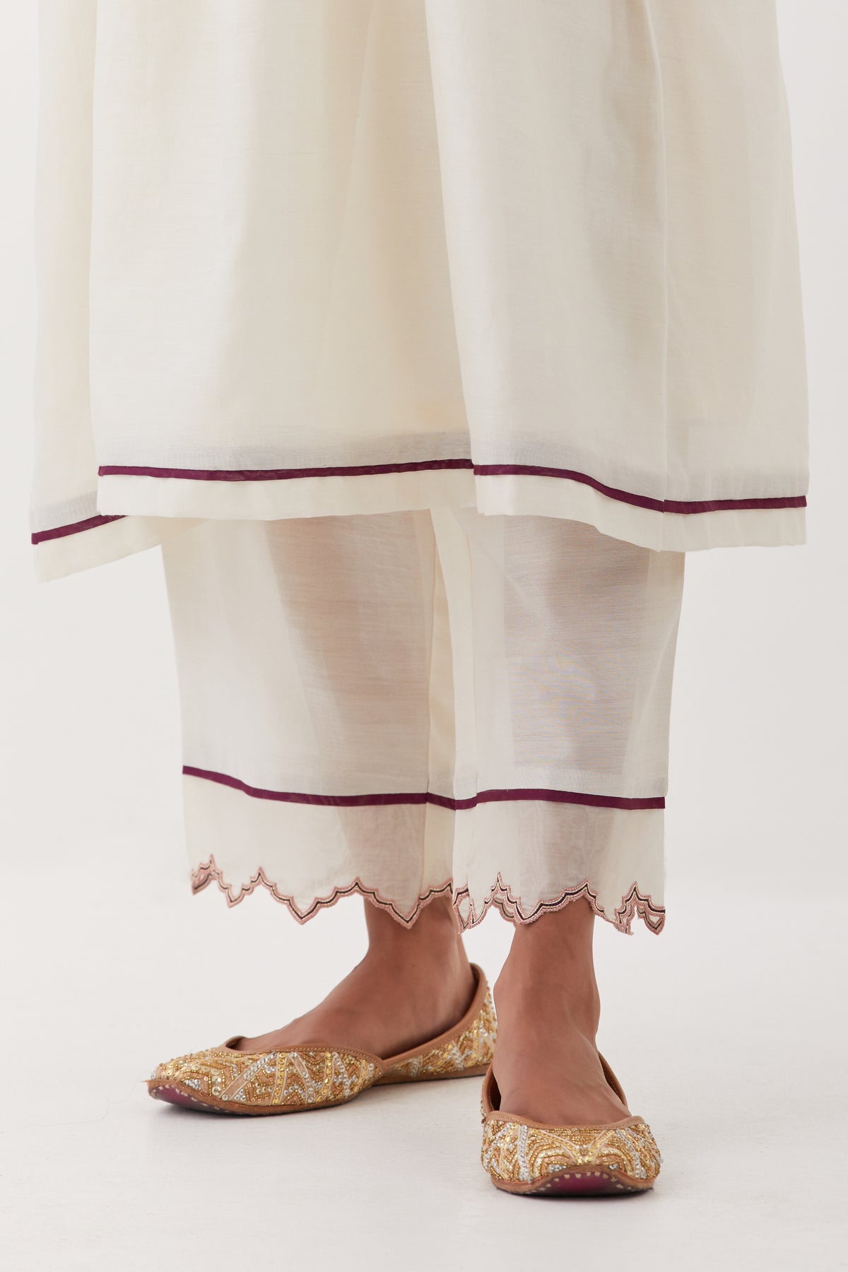 Kusum Ivory Kurta Set