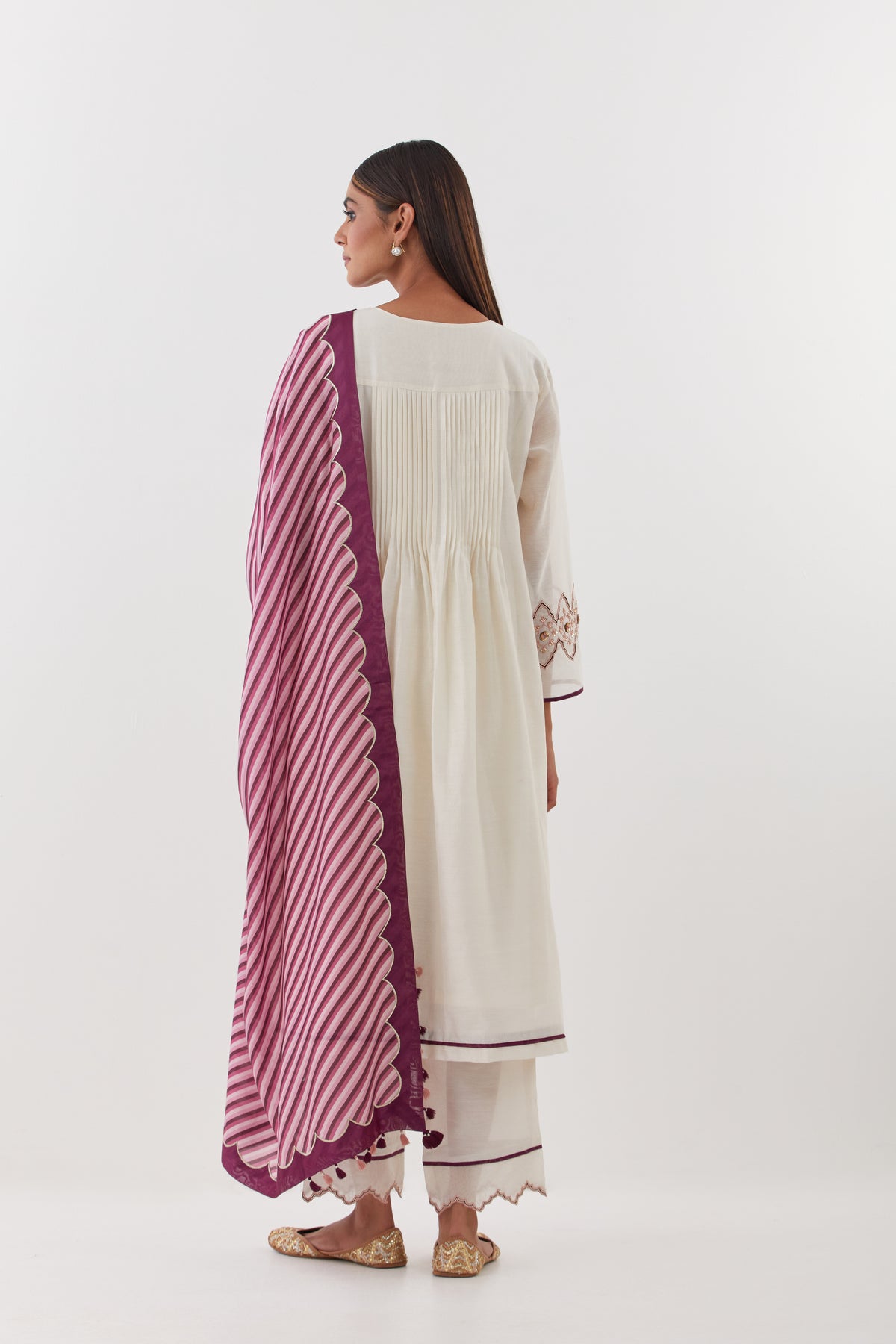 Kusum Ivory Kurta Set